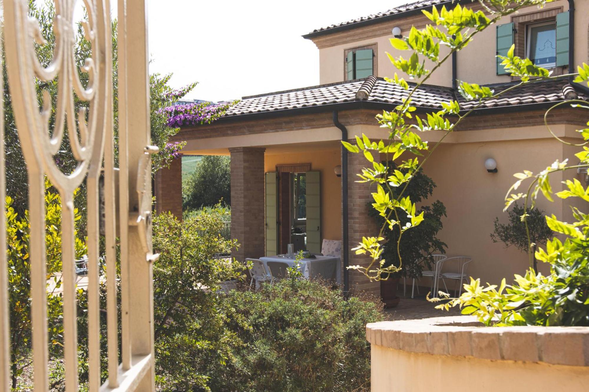 Villa Mariposa Civitanova Marche Extérieur photo